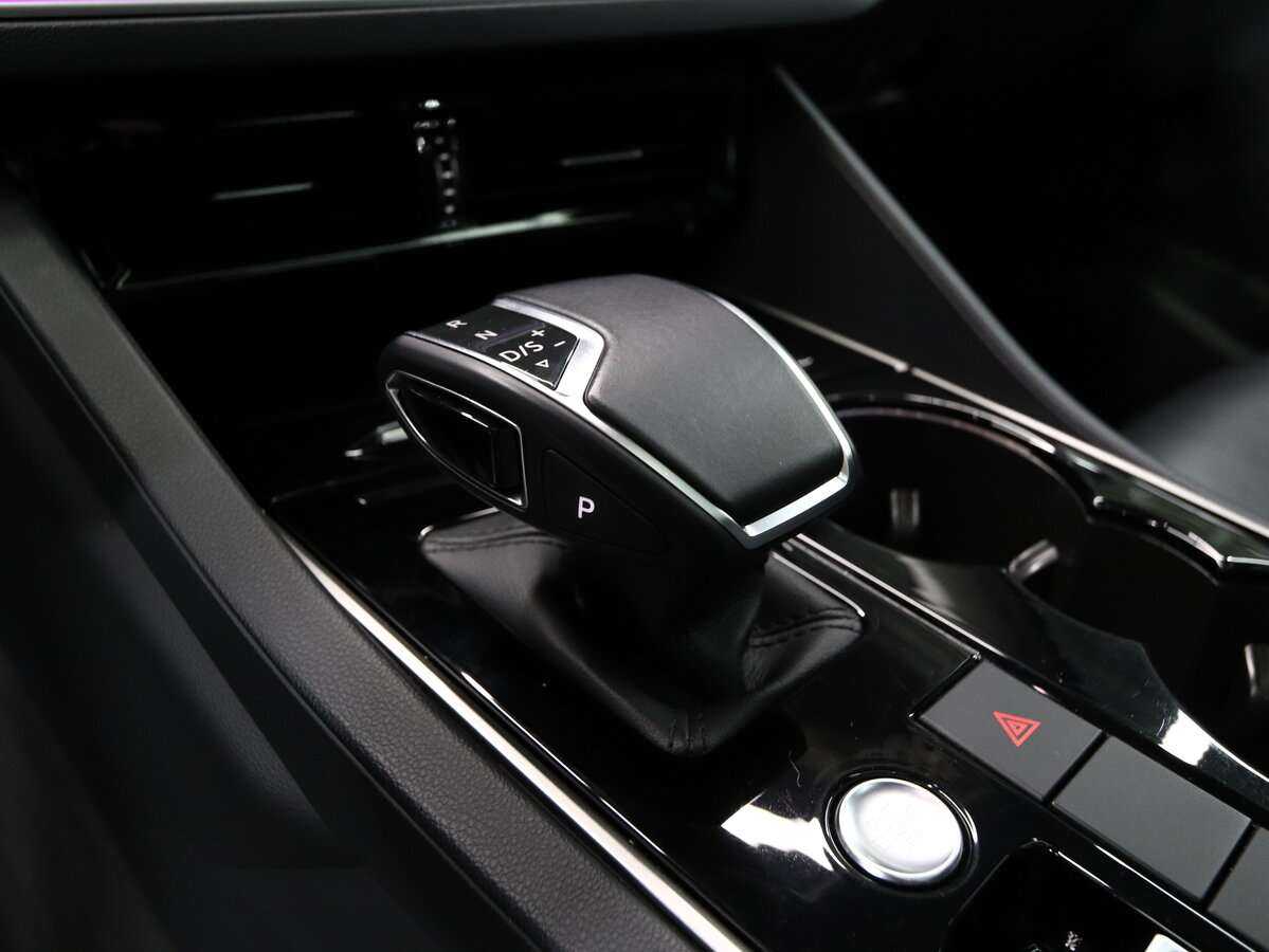 Купить Volkswagen Touareg, 2018, 80 000 км, фото №11