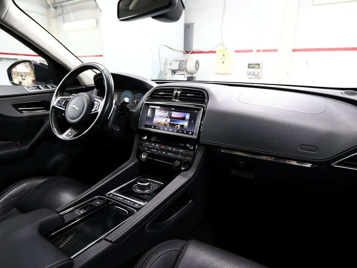 Купить Jaguar F-Pace, 2017, 61 000 км, фото №16