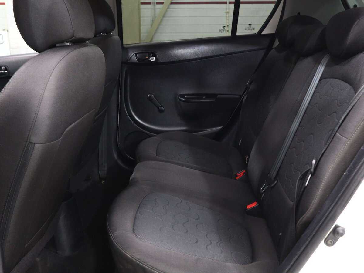 Купить Hyundai i20, 2010, 108 000 км, фото №9