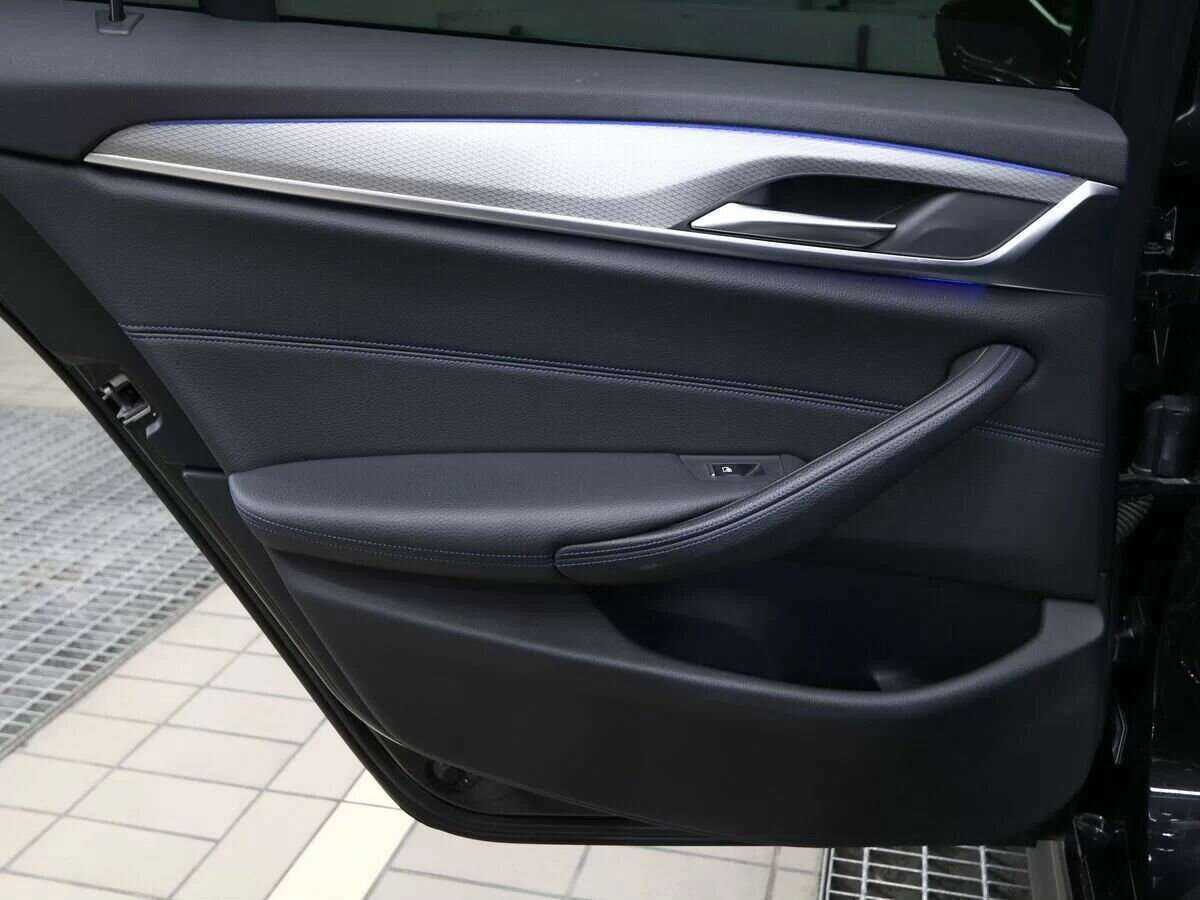 Купить BMW 5 серии 520d xDrive, 2020, 71 800 км, фото №14