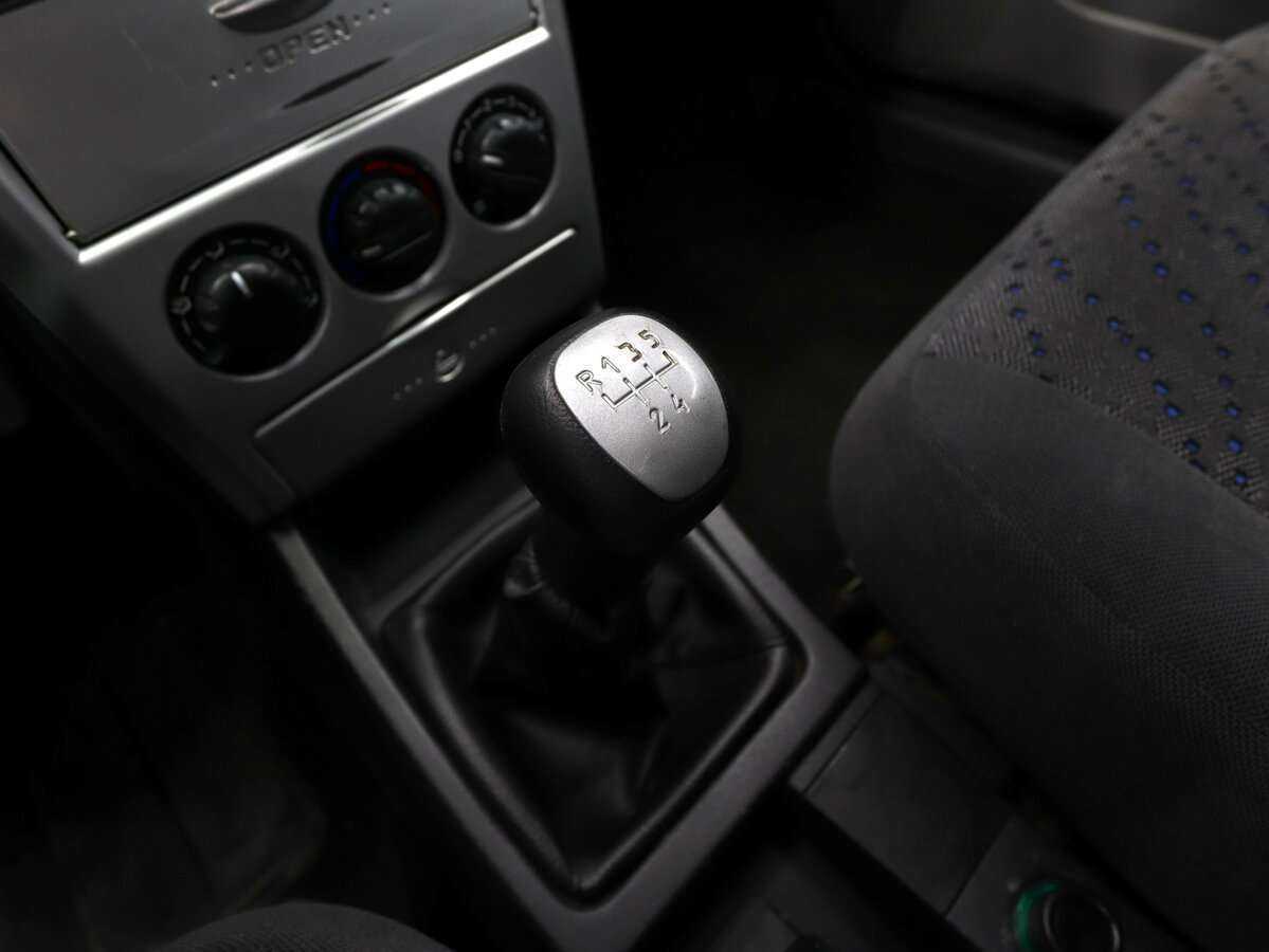 Купить Lada (ВАЗ) Priora, 2008, 193 000 км, фото №19