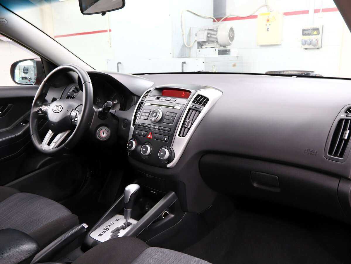 Купить Kia Ceed, 2010, 232 583 км, фото №15