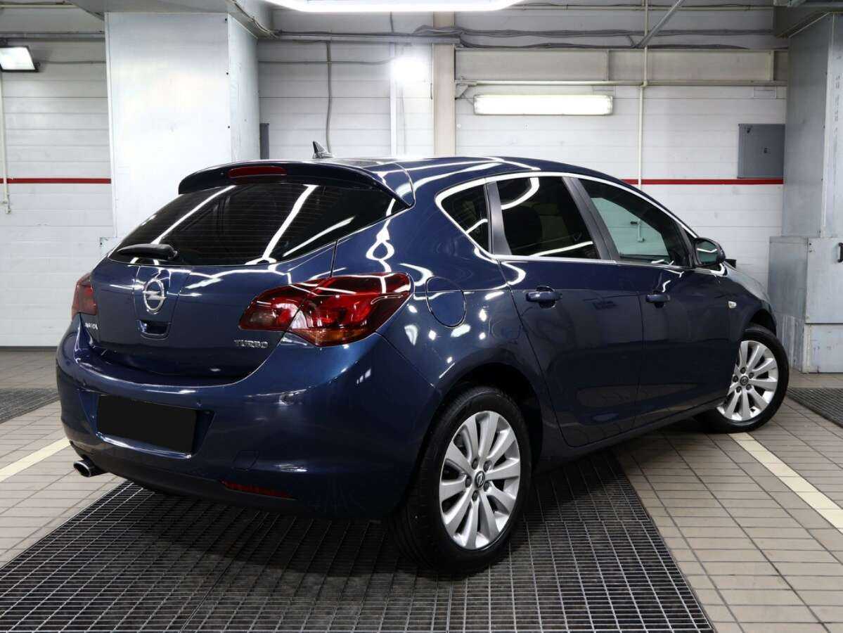 Купить Opel Astra, 2011, 185 000 км, фото №4
