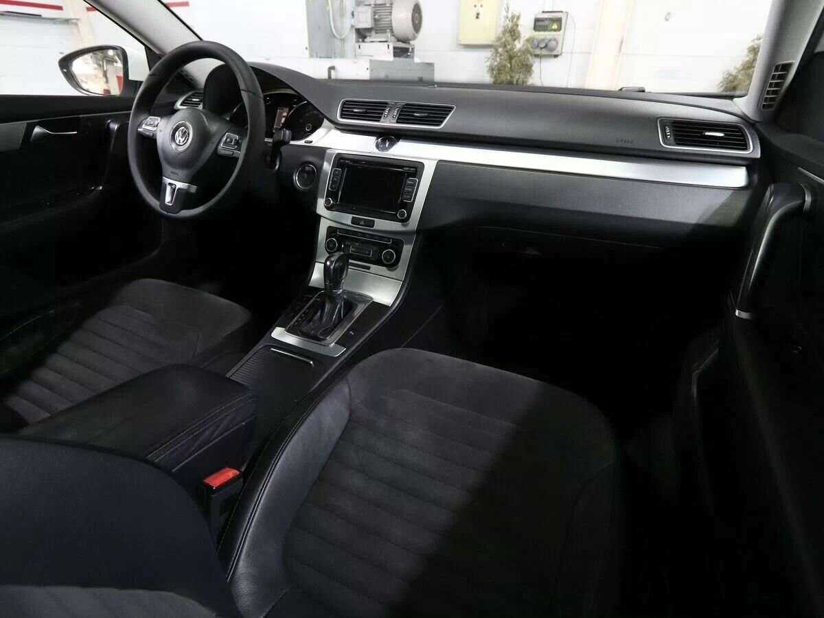 Купить Volkswagen Passat, 2011, 229 000 км, фото №12