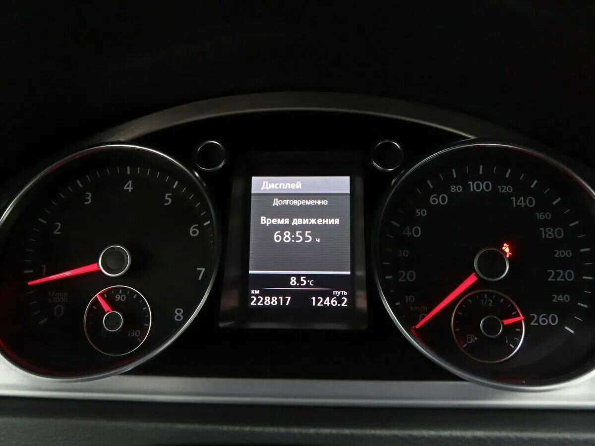 Купить Volkswagen Passat, 2011, 229 000 км, фото №15