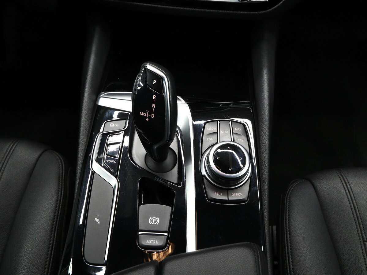Купить BMW 5 серии 520d xDrive, 2017, 96 500 км, фото №15