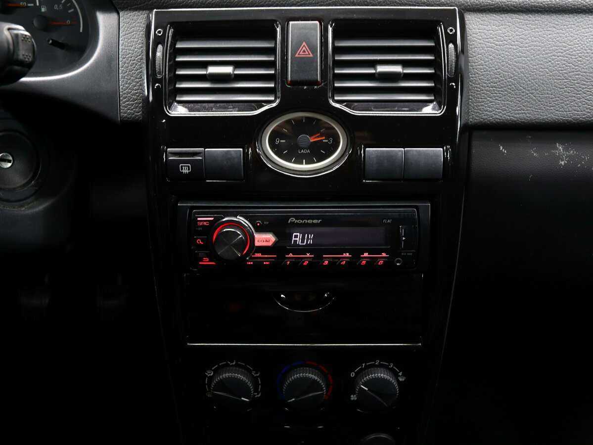 Купить Lada (ВАЗ) Priora, 2011, 128 000 км, фото №17