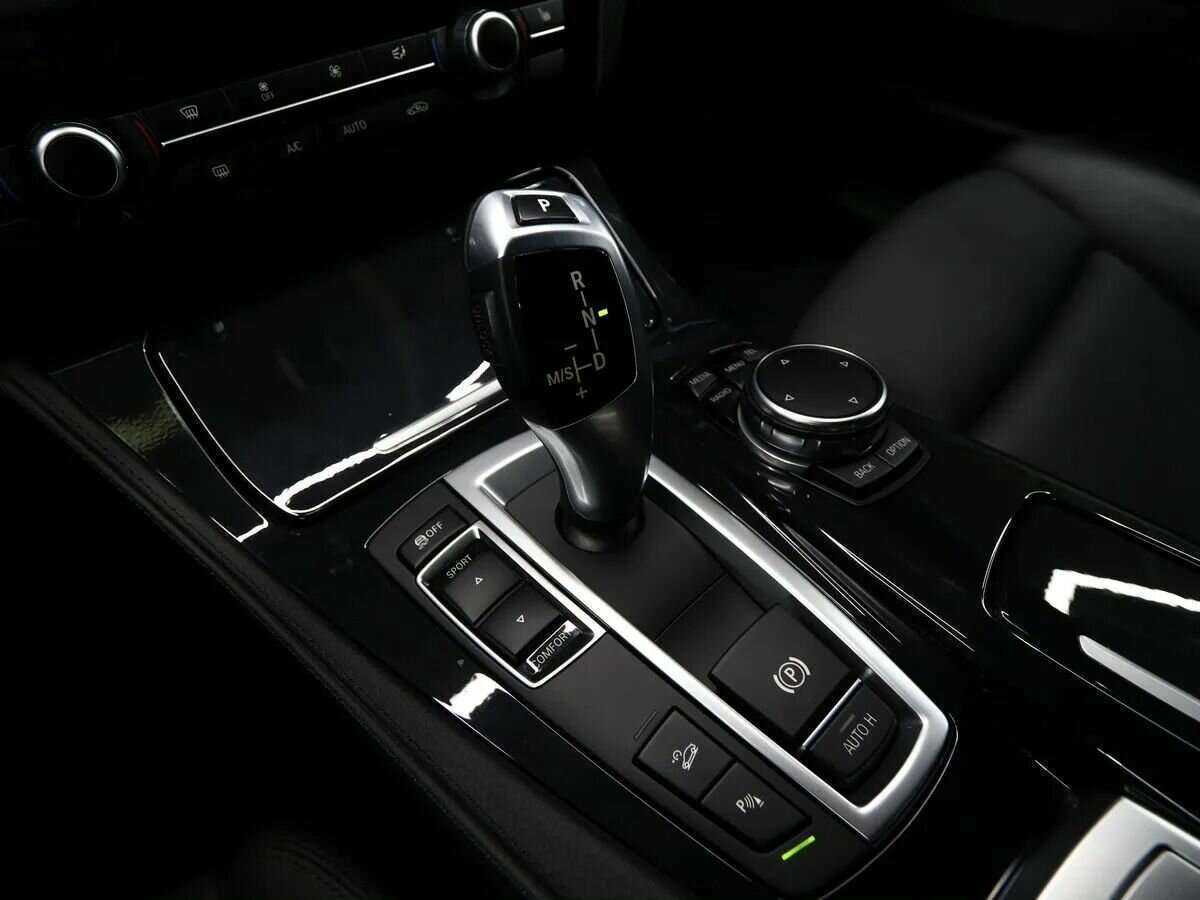 Купить BMW 5 серии 528i xDrive, 2016, 68 000 км, фото №17