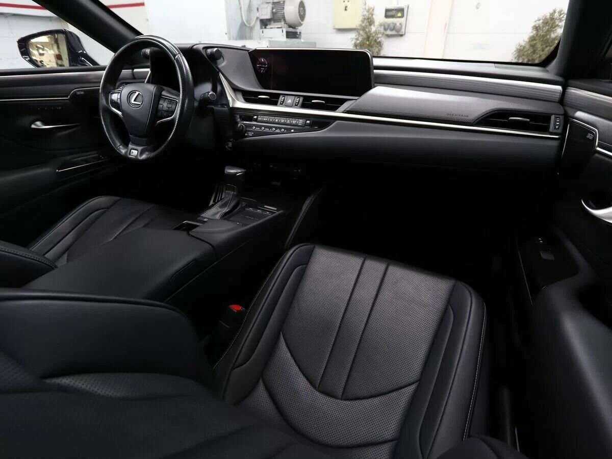 Купить Lexus ES 350, 2019, 107 000 км, фото №15