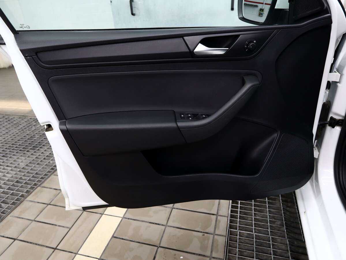 Купить Volkswagen Polo, 2020, 244 000 км, фото №8