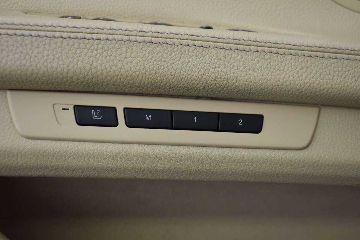 Купить BMW 7 серии 750i xDrive, 2012, 140 000 км, фото №7