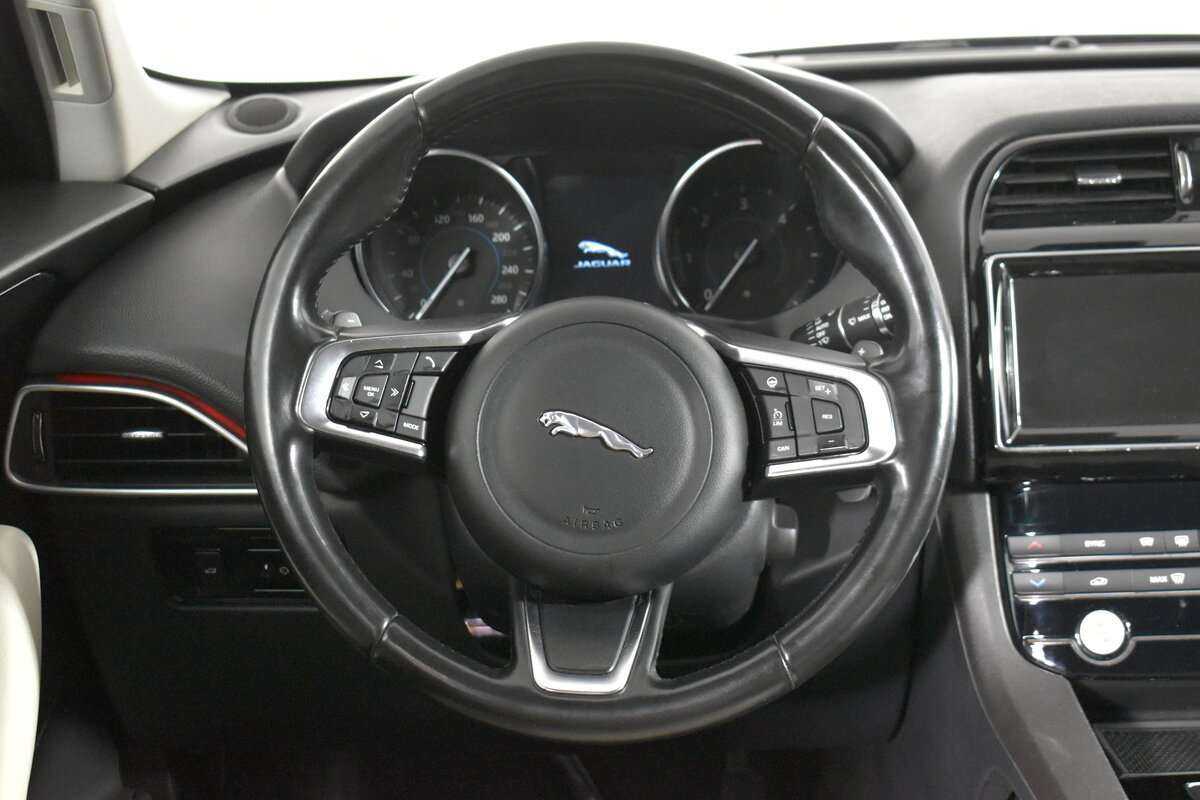 Купить Jaguar F-Pace, 2018, 111 296 км, фото №13