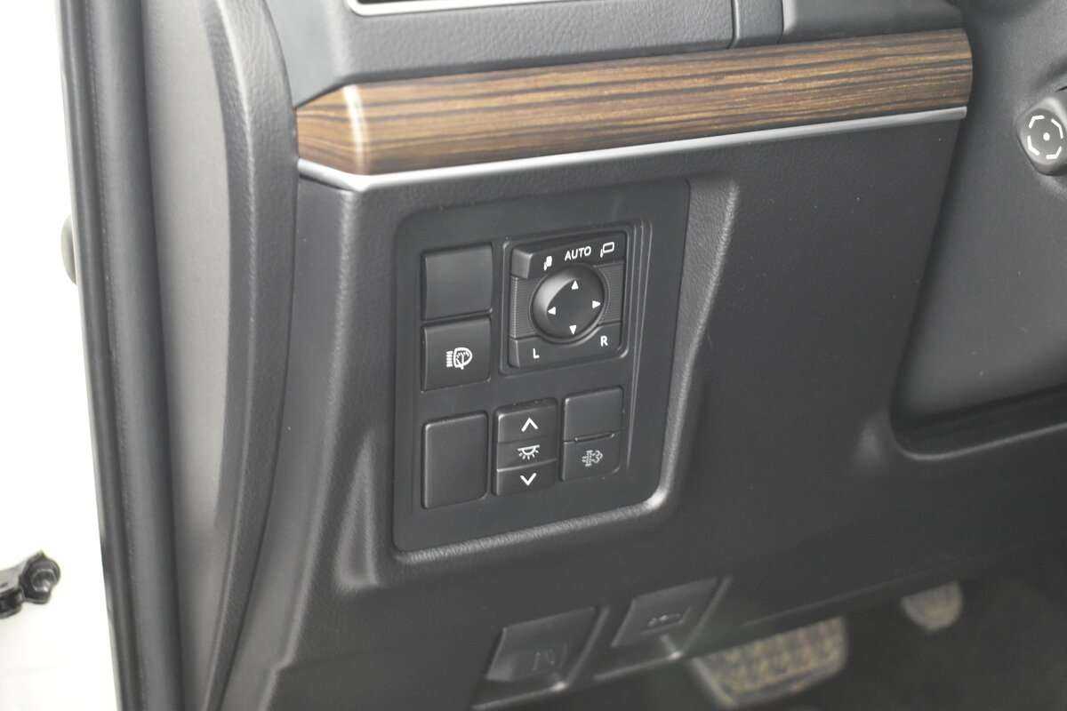 Купить Toyota Land Cruiser Prado, 2021, 63 160 км, фото №11