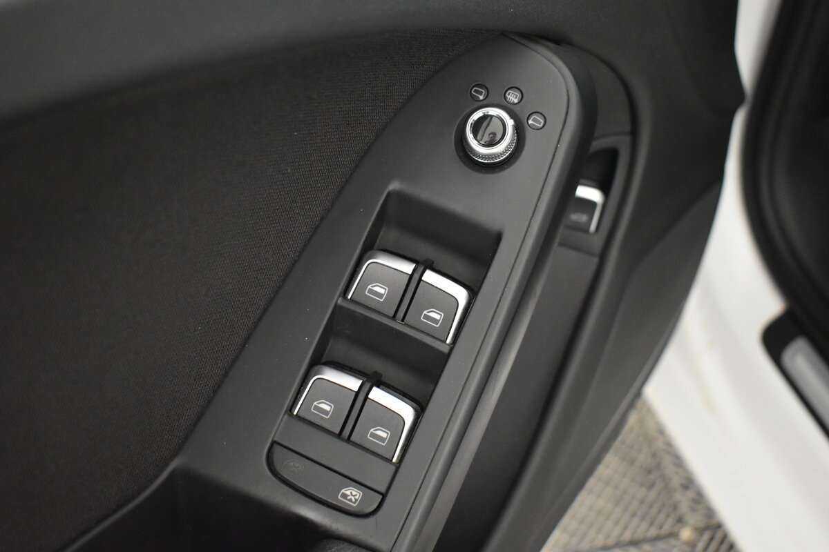 Купить Audi A4, 2012, 176 638 км, фото №8