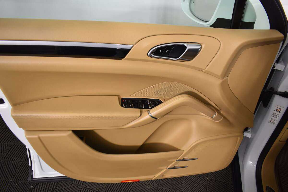 Купить Porsche Cayenne Diesel, 2015, 130 000 км, фото №14