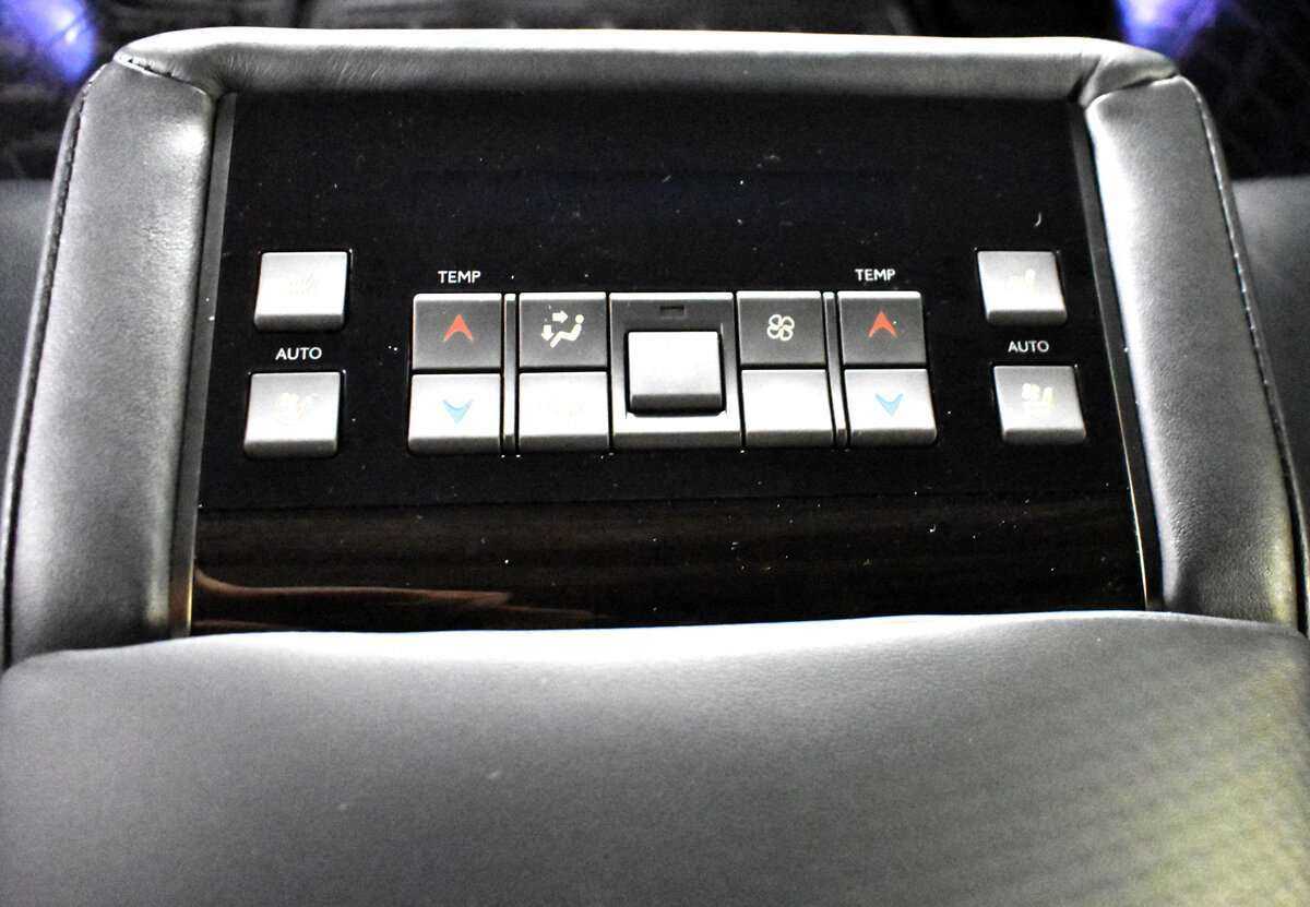 Купить Lexus LX 570, 2016, 88 001 км, фото №18