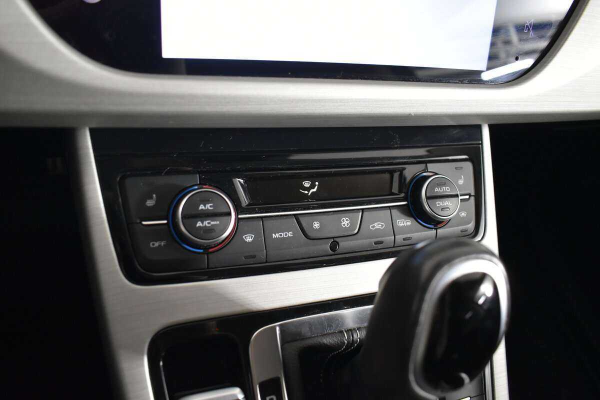 Купить Geely Atlas, 2020, 18 063 км, фото №18