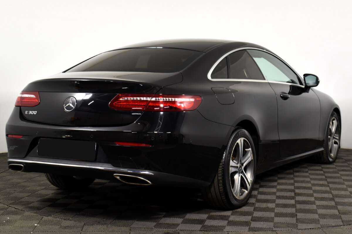 Купить Mercedes-Benz E-Класс 300, 2017, 126 000 км, фото №4