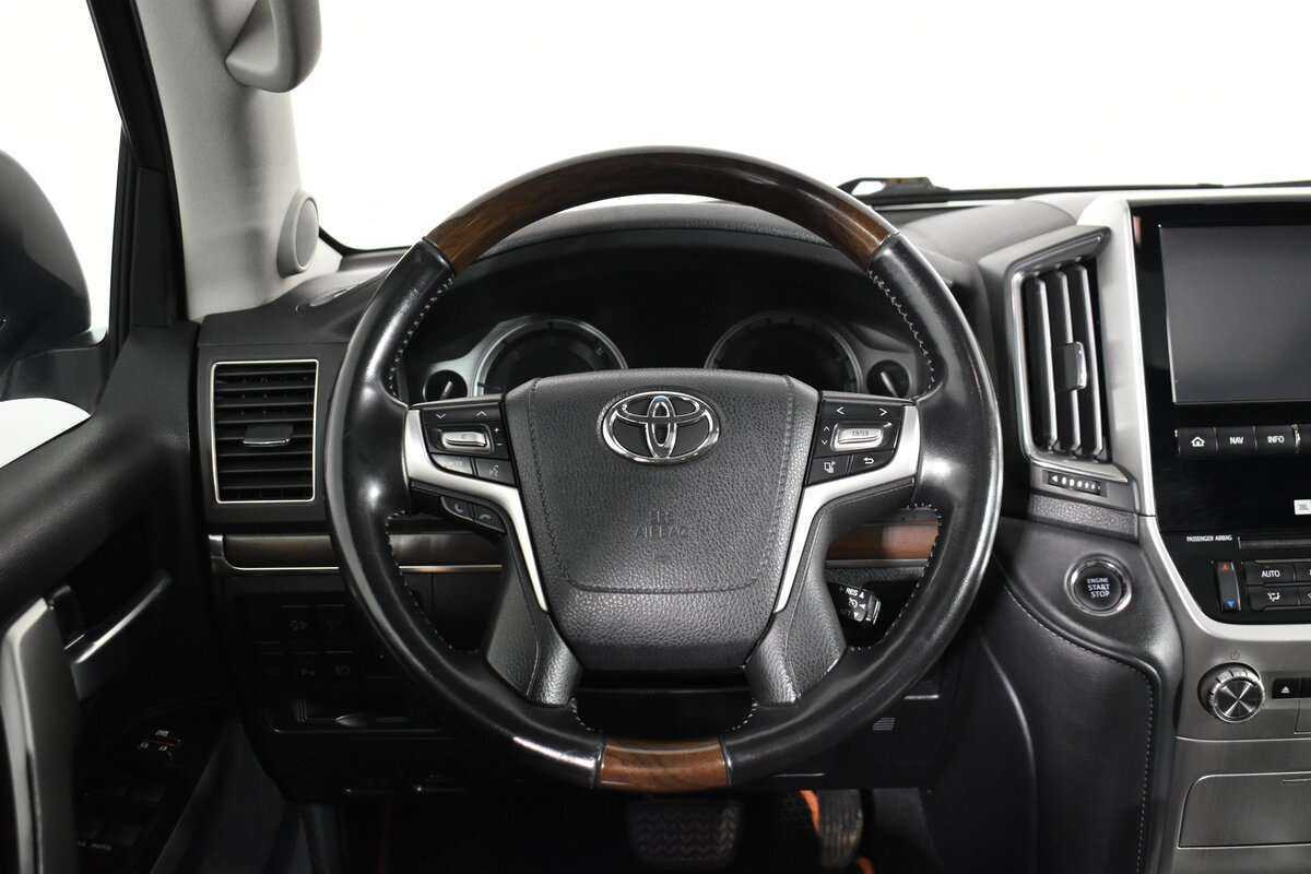 Купить Toyota Land Cruiser, 2016, 211 994 км, фото №17