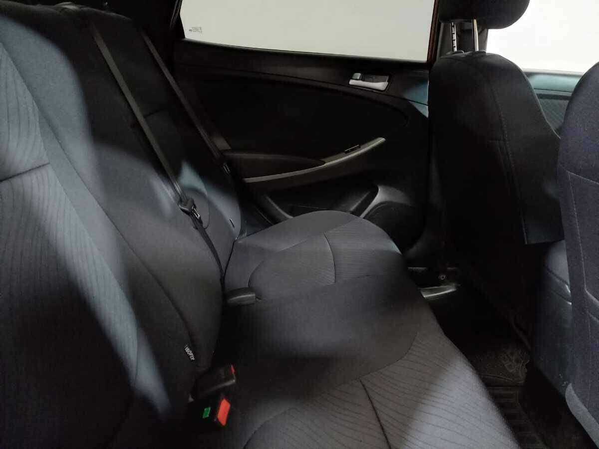 Купить Hyundai Solaris, 2016, 104 665 км, фото №11