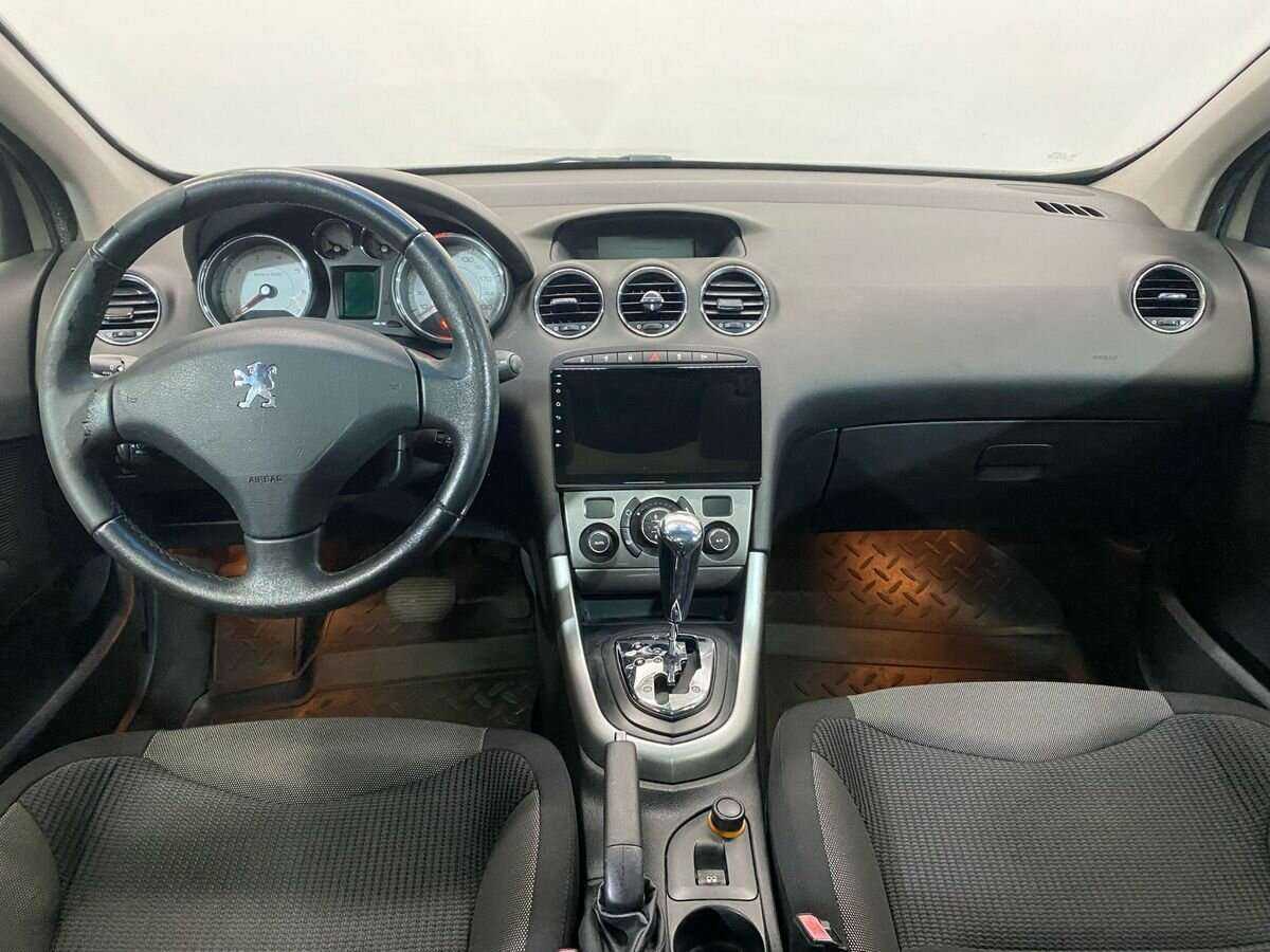Купить Peugeot 308, 2008, 145 300 км, фото №9