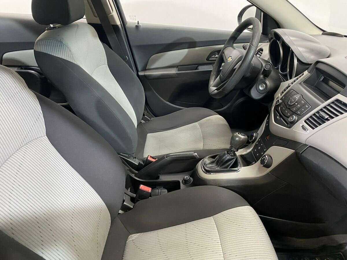 Купить Chevrolet Cruze, 2011, 114 222 км, фото №10