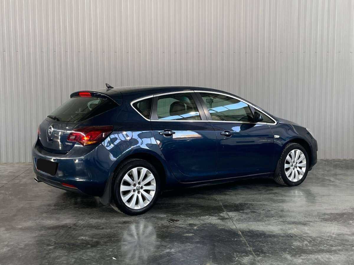 Купить Opel Astra, 2011, 171 300 км, фото №5