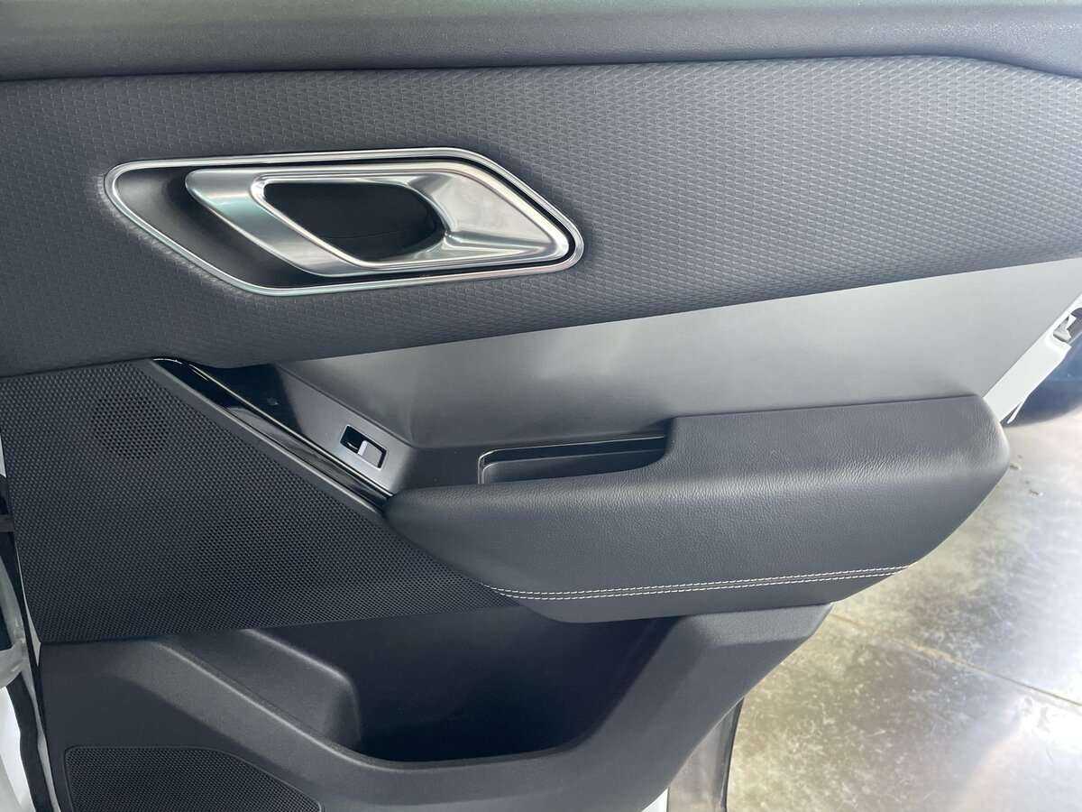 Купить Land Rover Range Rover Velar, 2018, 82 700 км, фото №25