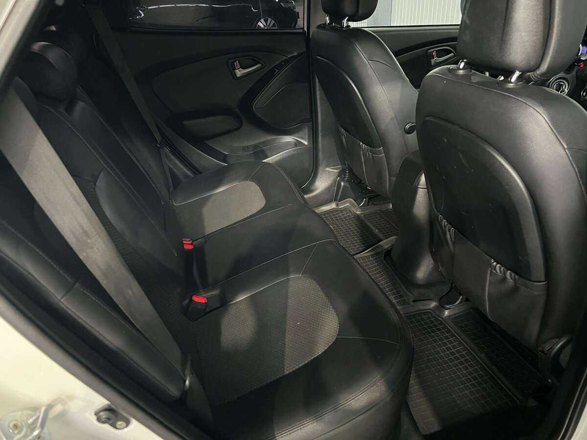 Купить Hyundai ix35, 2011, 240 045 км, фото №17