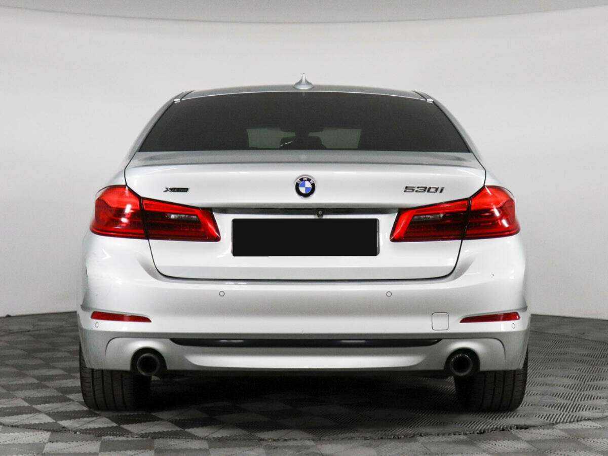 Купить BMW 5 серии 530i xDrive, 2017, 130 680 км, фото №4