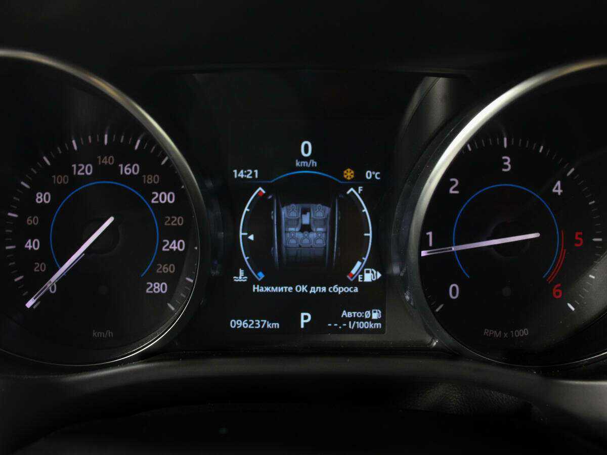 Купить Jaguar F-Pace, 2018, 96 180 км, фото №9