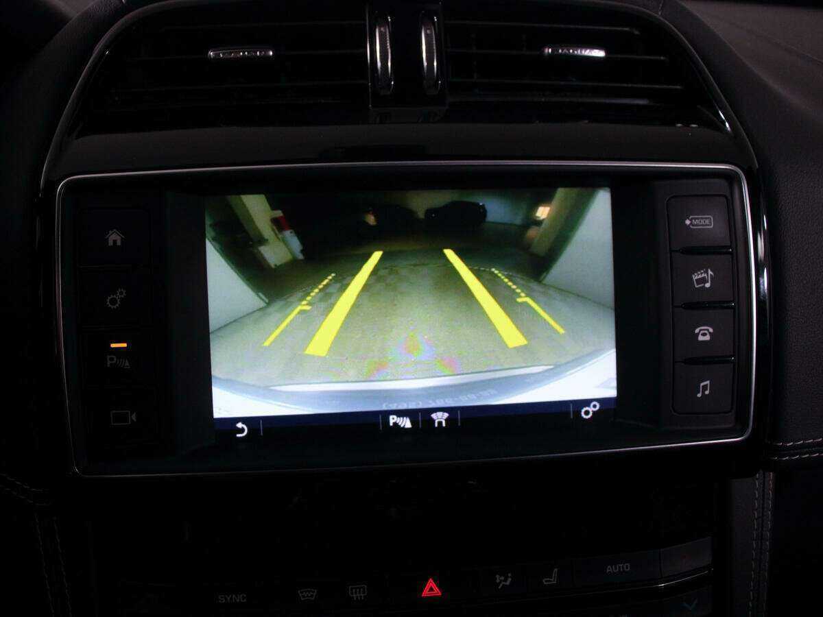 Купить Jaguar F-Pace, 2018, 96 180 км, фото №19