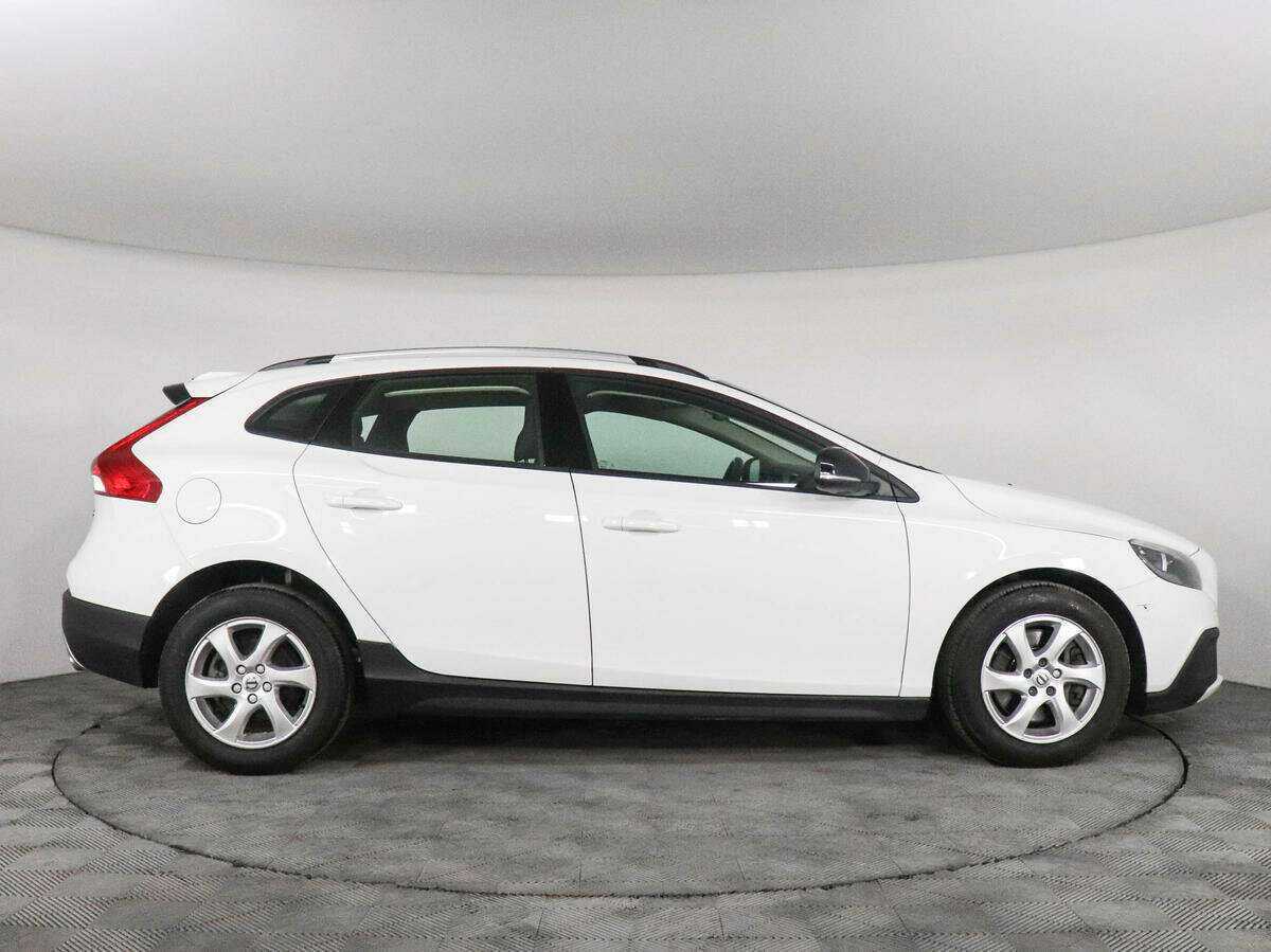 Купить Volvo V40 Cross Country, 2017, 135 000 км, фото №4