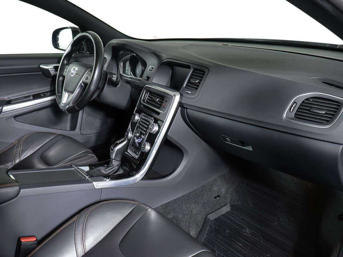 Купить Volvo V60 Cross Country, 2016, 146 725 км, фото №9