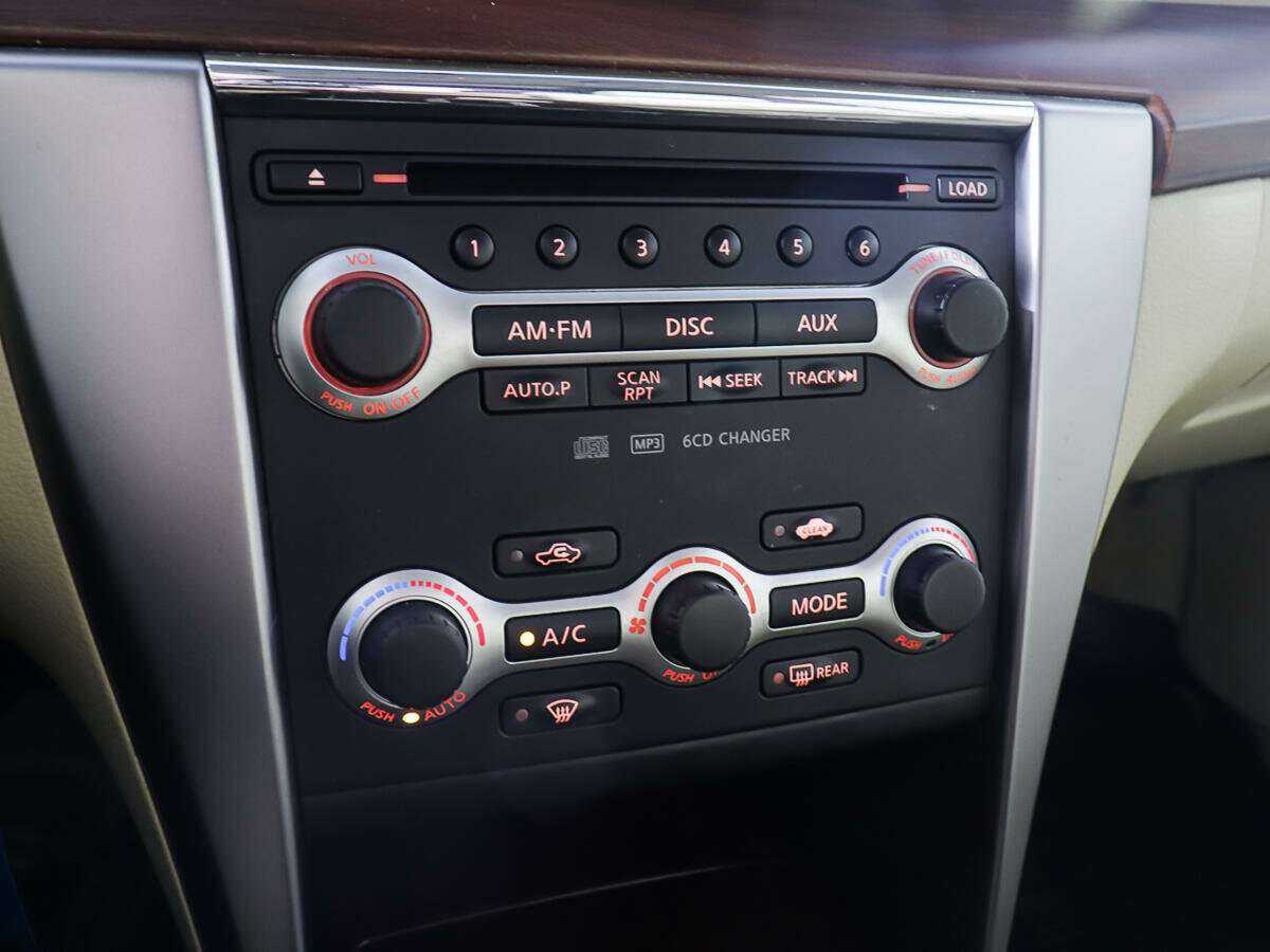 Купить Nissan Teana, 2010, 255 683 км, фото №17