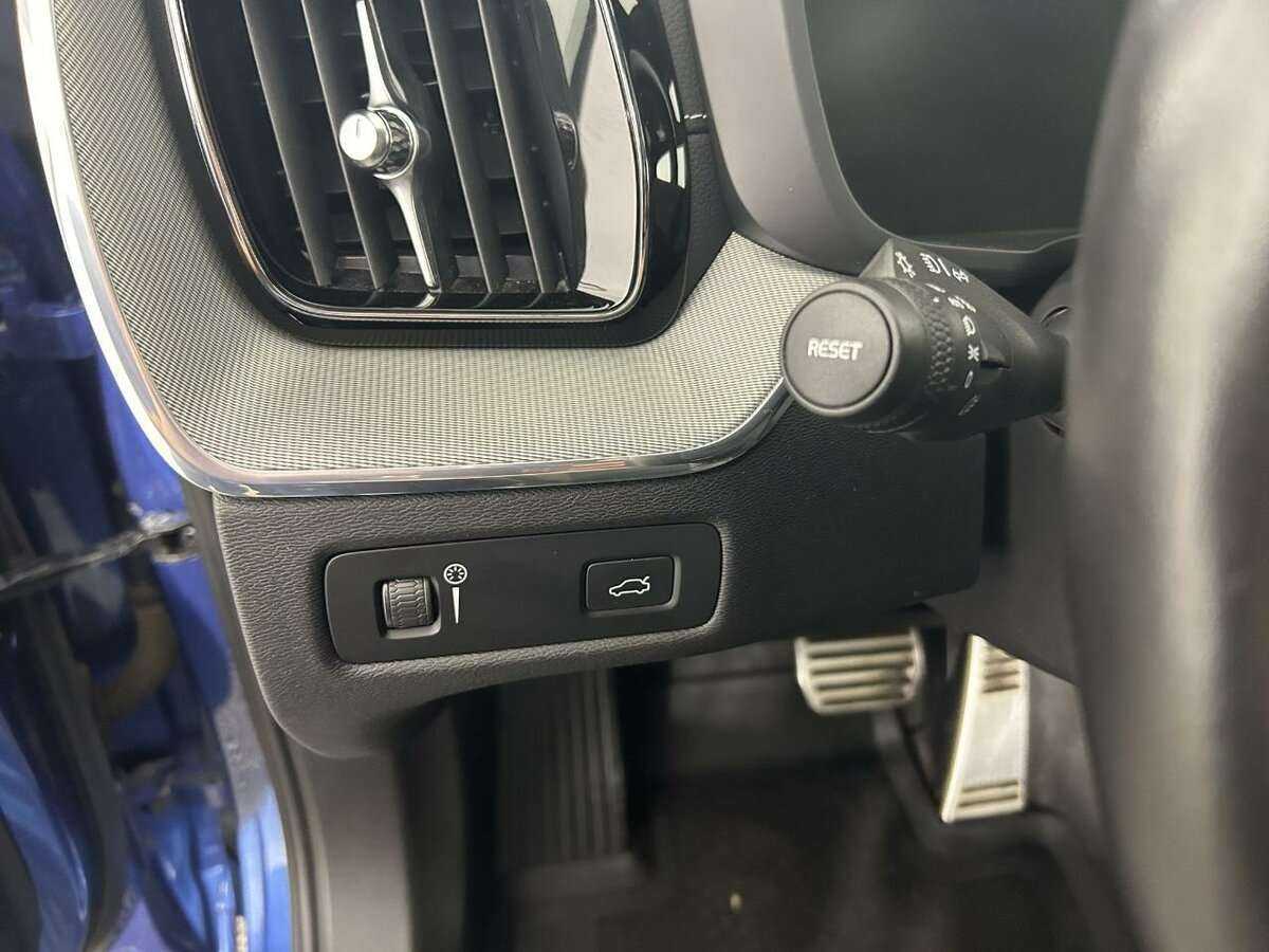 Купить Volvo XC60, 2021, 50 318 км, фото №9