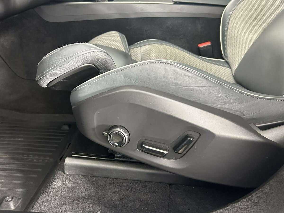 Купить Volvo XC60, 2021, 50 318 км, фото №10