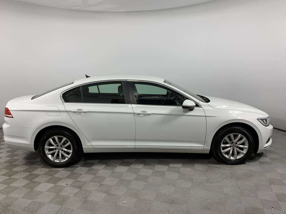 Купить Volkswagen Passat, 2019, 101 776 км, фото №4