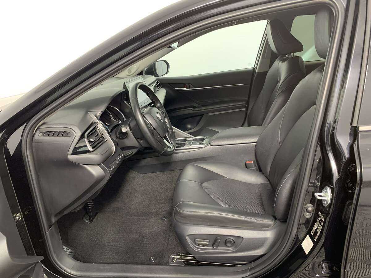 Купить Toyota Camry, 2021, 62 682 км, фото №17