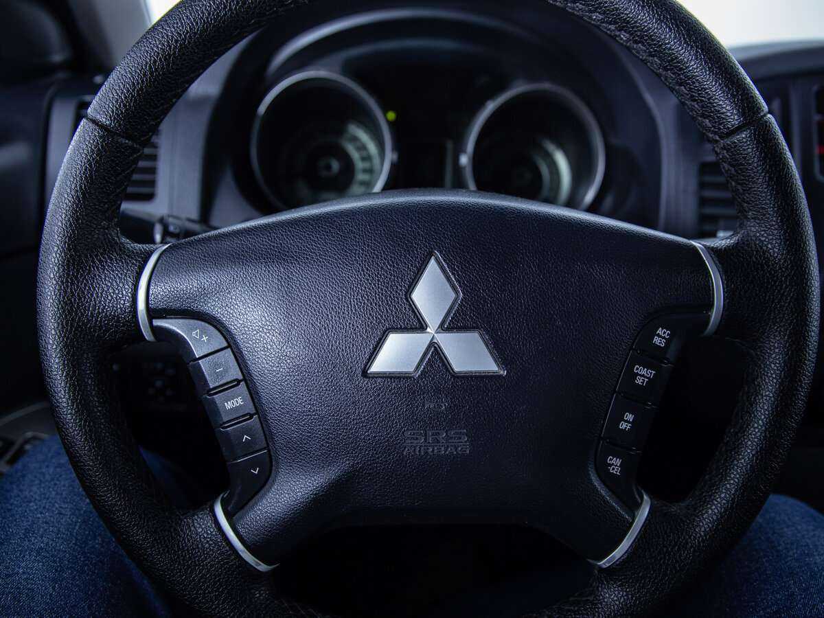 Купить Mitsubishi Pajero, 2012, 127 158 км, фото №10