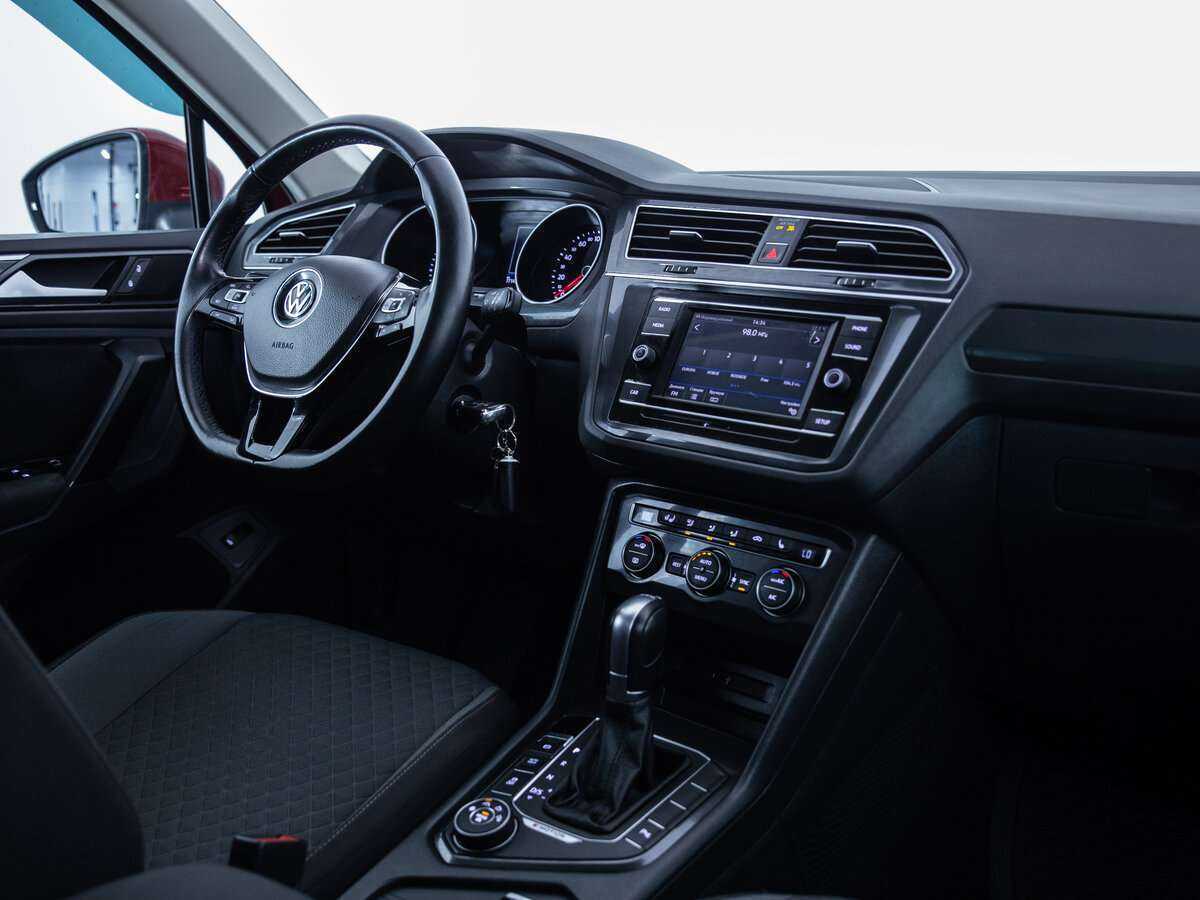 Купить Volkswagen Tiguan, 2017, 77 147 км, фото №11