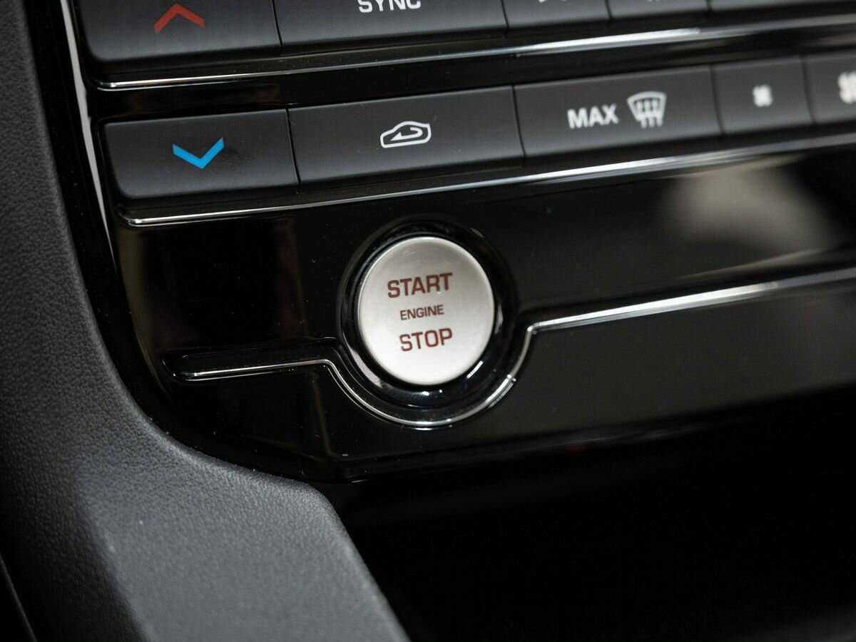 Купить Jaguar F-Pace, 2017, 94 000 км, фото №16