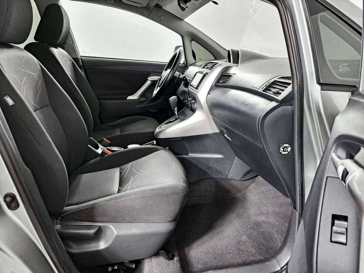 Купить Toyota Verso, 2012, 247 825 км, фото №9