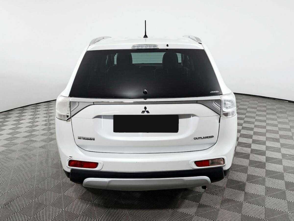 Купить Mitsubishi Outlander, 2014, 181 183 км, фото №5