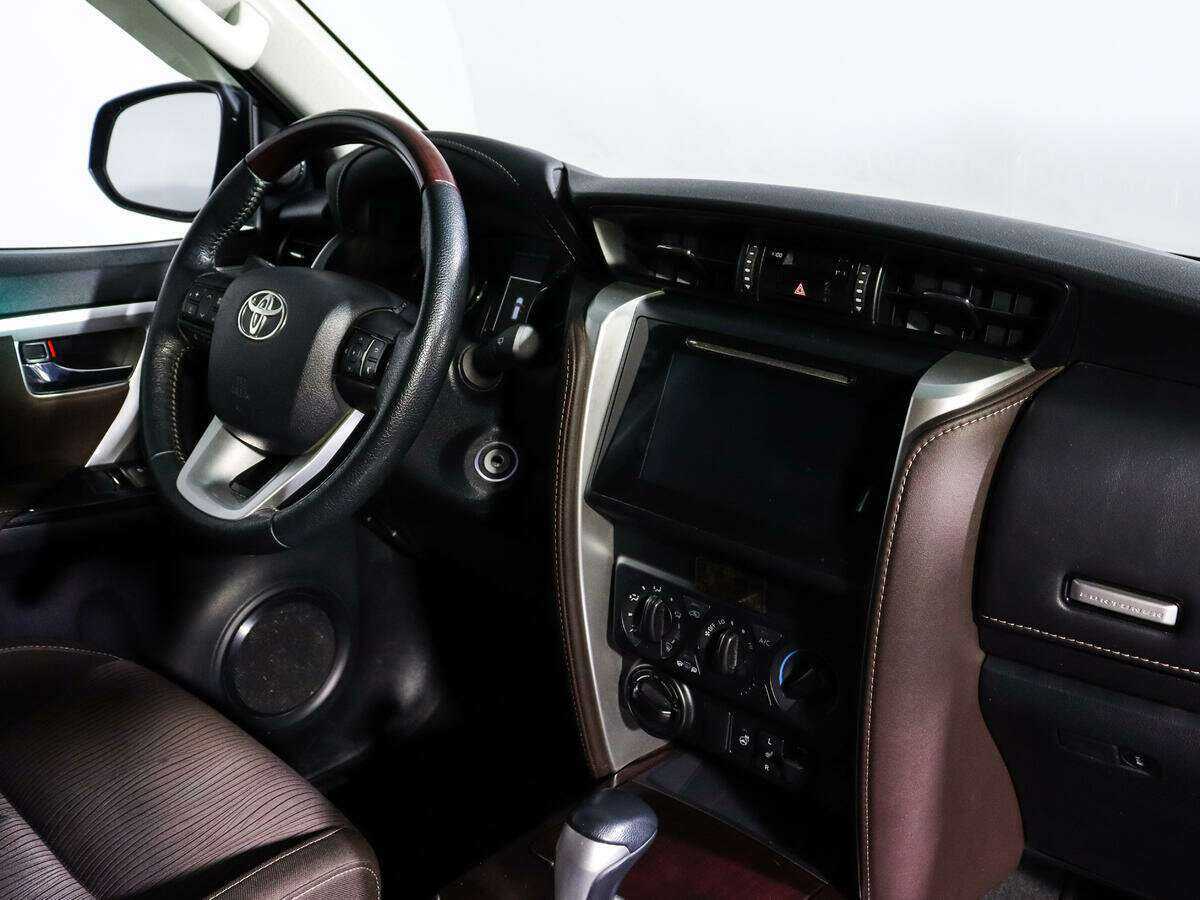 Купить Toyota Fortuner, 2018, 89 760 км, фото №7