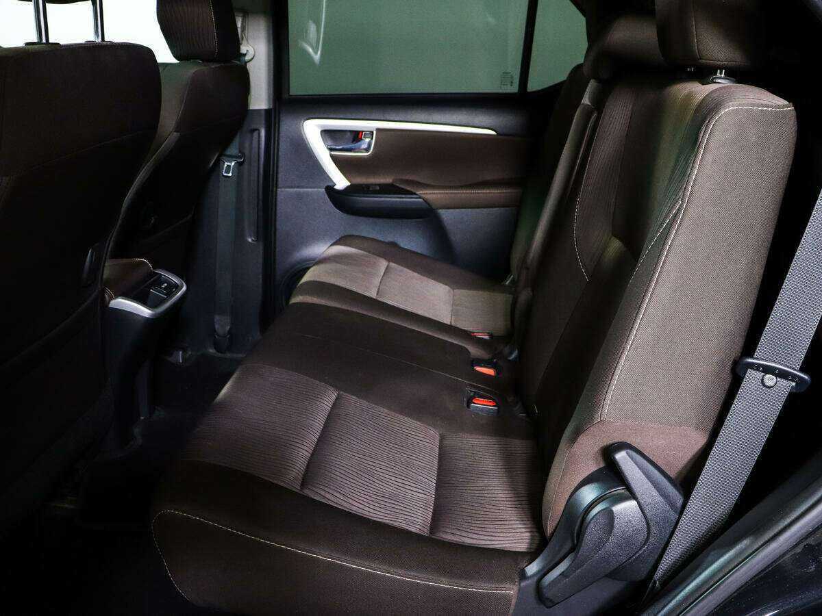 Купить Toyota Fortuner, 2018, 89 760 км, фото №8