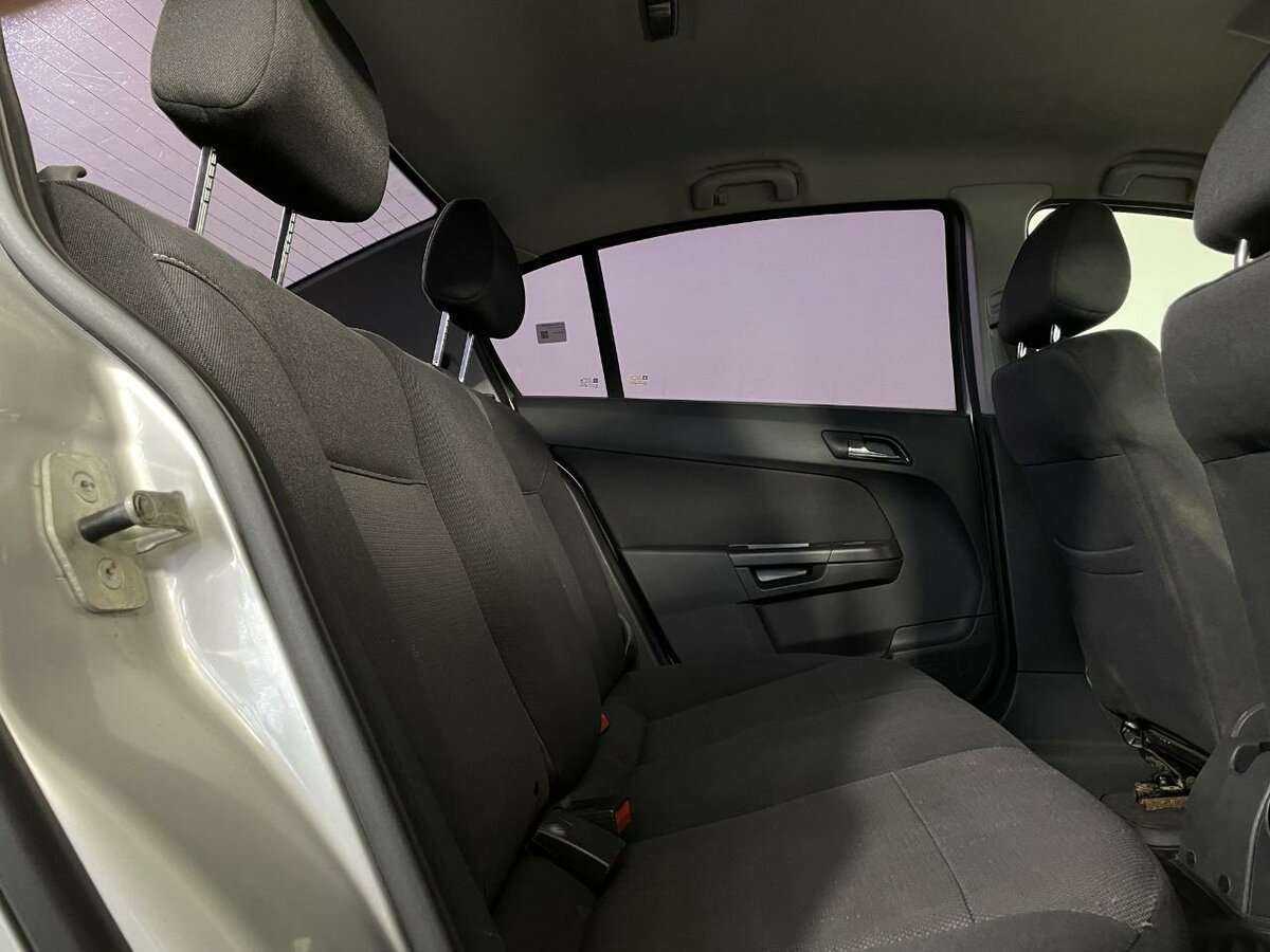 Купить Opel Astra, 2010, 167 660 км, фото №15