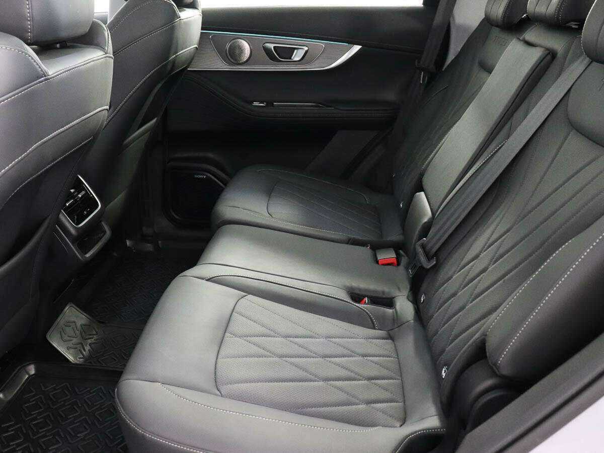 Купить CHERY Tiggo 8 Pro Max, 2023, 9 000 км, фото №10