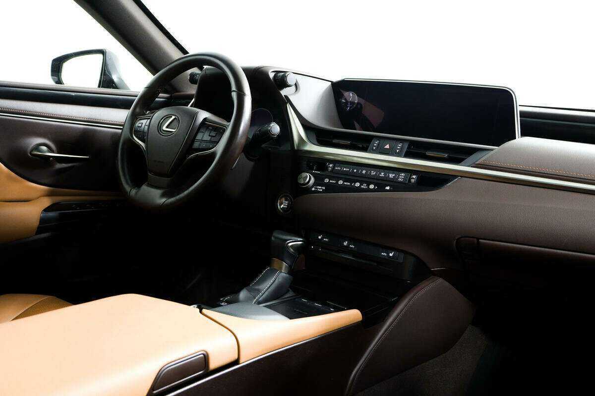 Купить Lexus ES 250, 2021, 111 306 км, фото №9