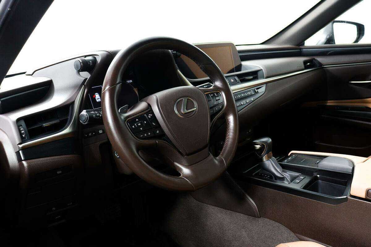 Купить Lexus ES 250, 2021, 111 306 км, фото №13